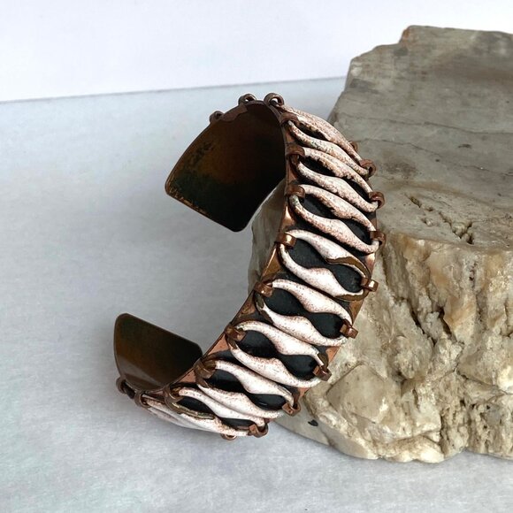 Vintage Matisse-Renoir Copper Anodized “Espana” Wide Cuff Bracelet 6.5" - Picture 16 of 16